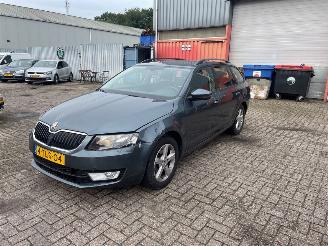 Schadeauto Skoda Octavia 1.2 TSI 16V Combi/o 4Dr Benzine 1.197cc 77kW (105pk) FWD 2012-11/2020-07  CJZA 2014/4