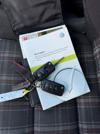 Volkswagen Golf 2.0 GTI 211 PK picture 17