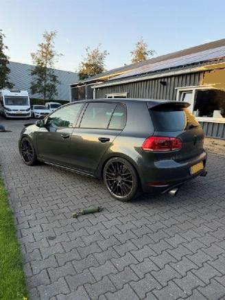 Coche accidentado Volkswagen Golf 2.0 GTI 211 PK 2010/2