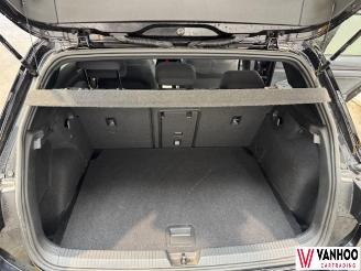 Volkswagen Golf  picture 14