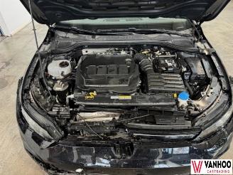 Volkswagen Golf  picture 9