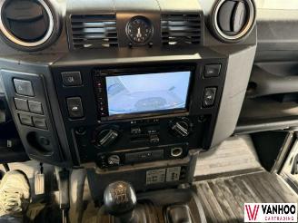 Land Rover Defender  picture 20