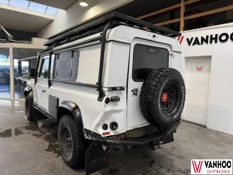Land Rover Defender  picture 11