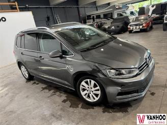 Volkswagen Touran  picture 3