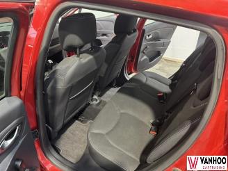 Renault Clio  picture 13