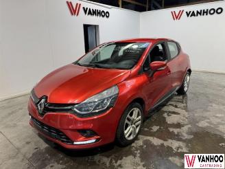 Renault Clio  picture 1
