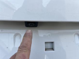 Peugeot 3008 1,2 BENZINE - AUTOMATIC - ALLURE picture 2