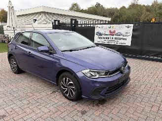 damaged passenger cars Volkswagen Polo BENZINE -- KLIMATRONIK 2025/3