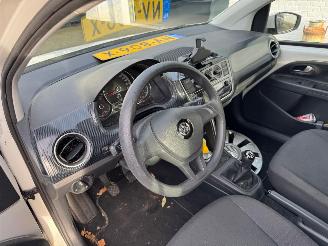 Volkswagen Up! 1.0 BMT move Up! picture 13