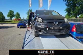 Toyota Aygo Aygo (B10), Hatchback, 2005 / 2014 1.0 12V VVT-i picture 2