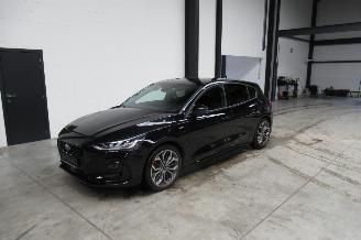 Schadeauto Ford Focus ST-LINE 2025/2