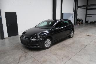 Coche accidentado Volkswagen Golf TRENDLINE 2017/4