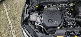 Mercedes GLA 180 Automaat*LED*Trekhaak*Digitaal display*Comfort stoelen*Parkeerpaket met camera*Navigatie*Apple Carplay*MBUX* picture 12