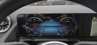 Mercedes GLA 220d 4Matic*Automaat*Ambiente*LED*DigitalDisplay*Navigatie*Nachtzicht paket*Parkeer paket* picture 17