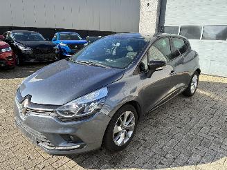 Voiture accidenté Renault Clio RENAULT CLIO 1.5D 2017 2017/1