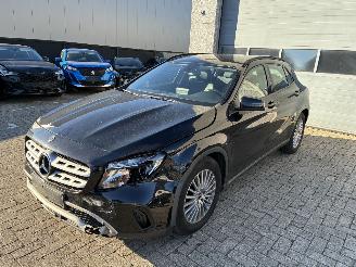 Coche accidentado Mercedes GLA MERCEDES GLA200d 2019 2019/1