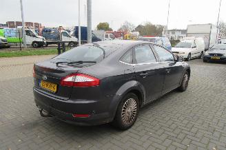 Ford Mondeo 2.0-16V Limited picture 4