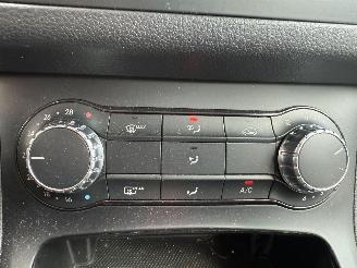 Mercedes B-klasse B180 NAP NL AUTO picture 14