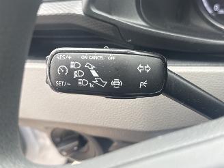 Volkswagen Transporter 2.0 TDI L1H1 28 Bulli picture 30