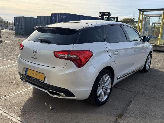 skadebil auto Citroën DS5 1.6 e-HDI 2013/1