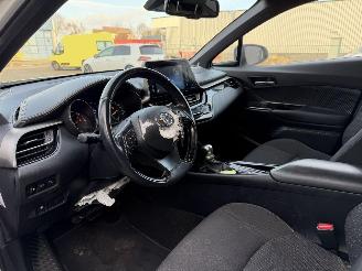 Toyota C-HR 1.8 Hybride picture 19