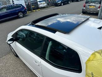 Volkswagen Up! 1.0 PANO picture 6