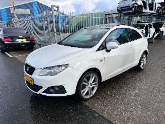 krockskadad bil auto Seat Ibiza 1.6 SPORT / PANO 2010/1