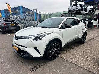 krockskadad bil auto Toyota C-HR 1.8 HYBRIDE BI-TONE 2018/4