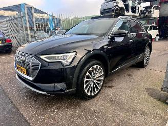 damaged passenger cars Audi E-tron 55 QUATTRO 95KWH PRO LINE PLUS 2019/2
