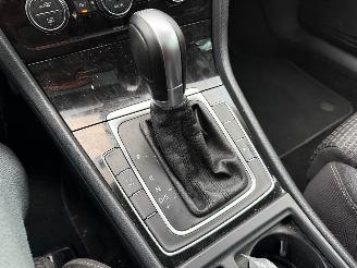 Volkswagen Golf 1.6 TDI / DSG / PANO / HIGHLINE picture 14