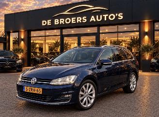 krockskadad bil auto Volkswagen Golf 1.6 TDI / DSG / PANO / HIGHLINE 2015/3