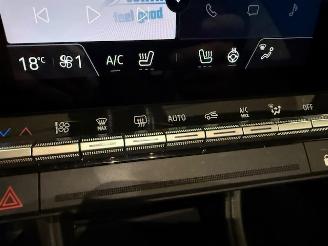 Renault Captur  picture 16