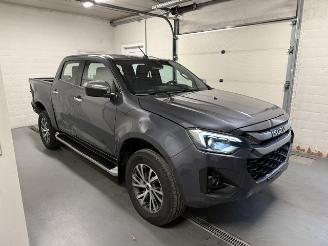Isuzu D-Max  picture 1