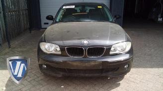 BMW 1-serie 1 serie (E87/87N), Hatchback 5-drs, 2003 / 2012 120i 16V picture 4