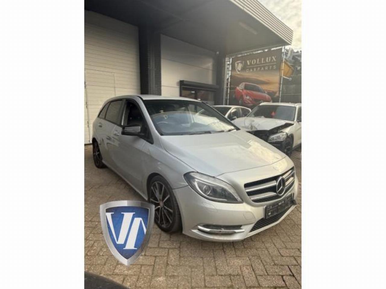 Mercedes B-klasse B (W246), Hatchback, 2011 / 2018 1.6 B-180 BlueEFFICIENCY Turbo 16V