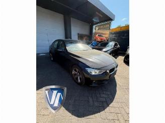  BMW 3-serie 3 serie (F30), Sedan, 2011 / 2018 328i 2.0 16V 2013/10