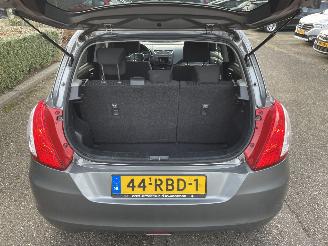 Suzuki Swift 1.2 5drs exe picture 15
