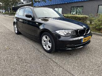 BMW 1-serie 116 5drs picture 3