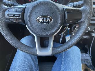 Kia Picanto 5drs picture 15
