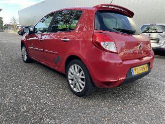 Schadeauto Renault Clio 1.2 5drs 2010/11