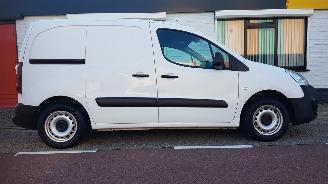 Vaurioauto  passenger cars Citroën Berlingo  2018/5
