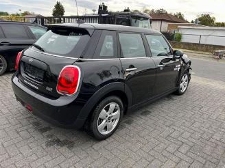 Mini One 75KW Essential Trim Navi picture 8