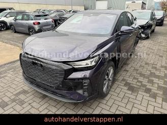 skadebil auto Audi Q4 e-tron 45 e-tron 195KW Quattro ADVANCED 2024/4