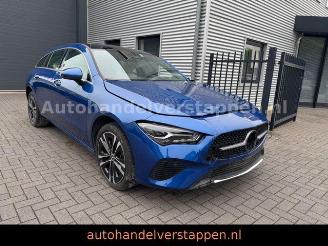 Unfallwagen Mercedes Cla-klasse 250e Shooting Brake Panorama Facelift 2023/12