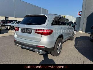 uszkodzony samochody osobowe Mercedes GLC 220 d 4Matic Exclusive Pano LEDER 2018/11
