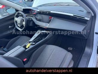 Peugeot 308 Hybrid 145 Style Automatic Facelift picture 9