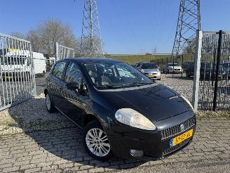 Voiture accidenté Fiat Punto 1.4 Dynamic 2007/3