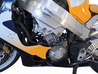 Honda CBR 900 RR picture 13