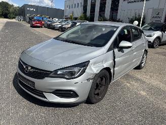 Opel Astra 1.2 turbo 81kW Edition picture 2