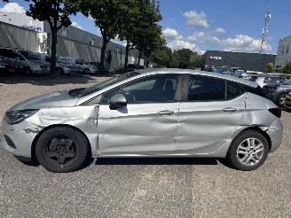 Opel Astra 1.2 turbo 81kW Edition picture 3